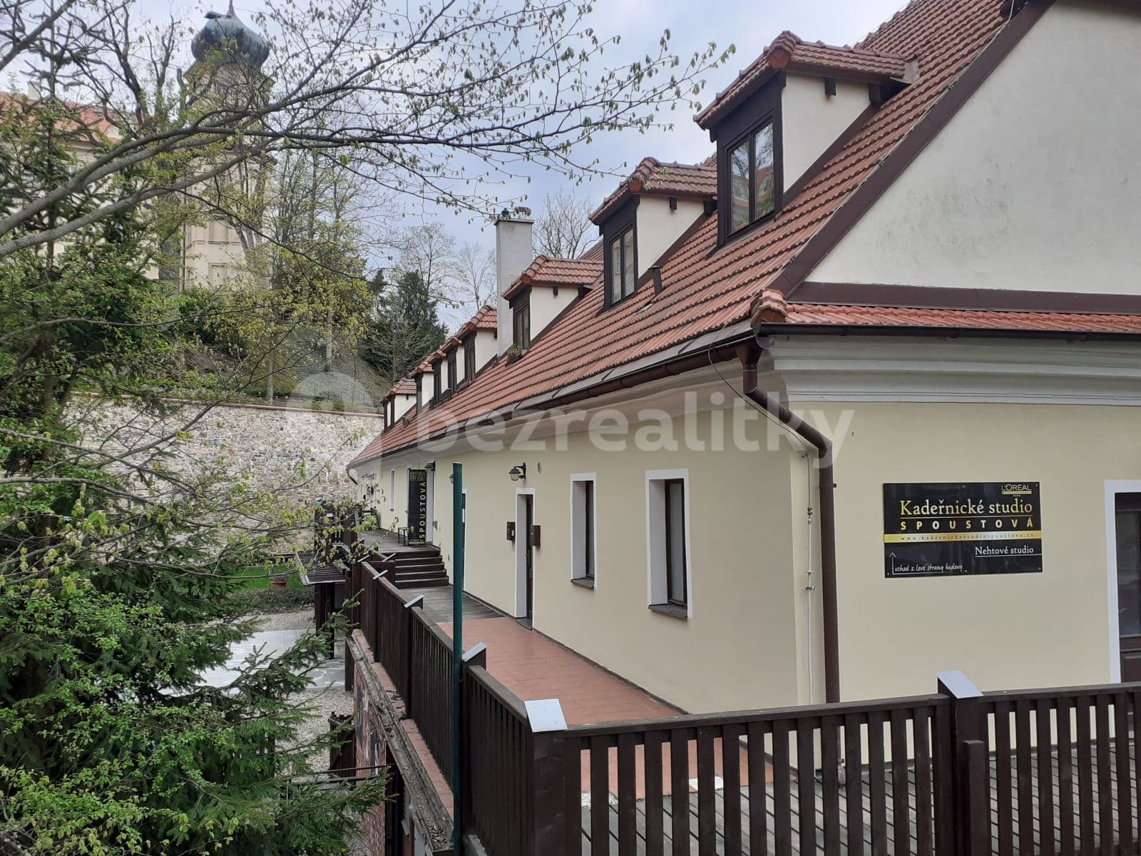 Pronájem bytu 2+kk 60 m², Skalecká, Mníšek pod Brdy, Středočeský kraj Pronájem bytu 2+kk 60 m², Skalecká, Mníšek pod Brdy, Středočeský kraj