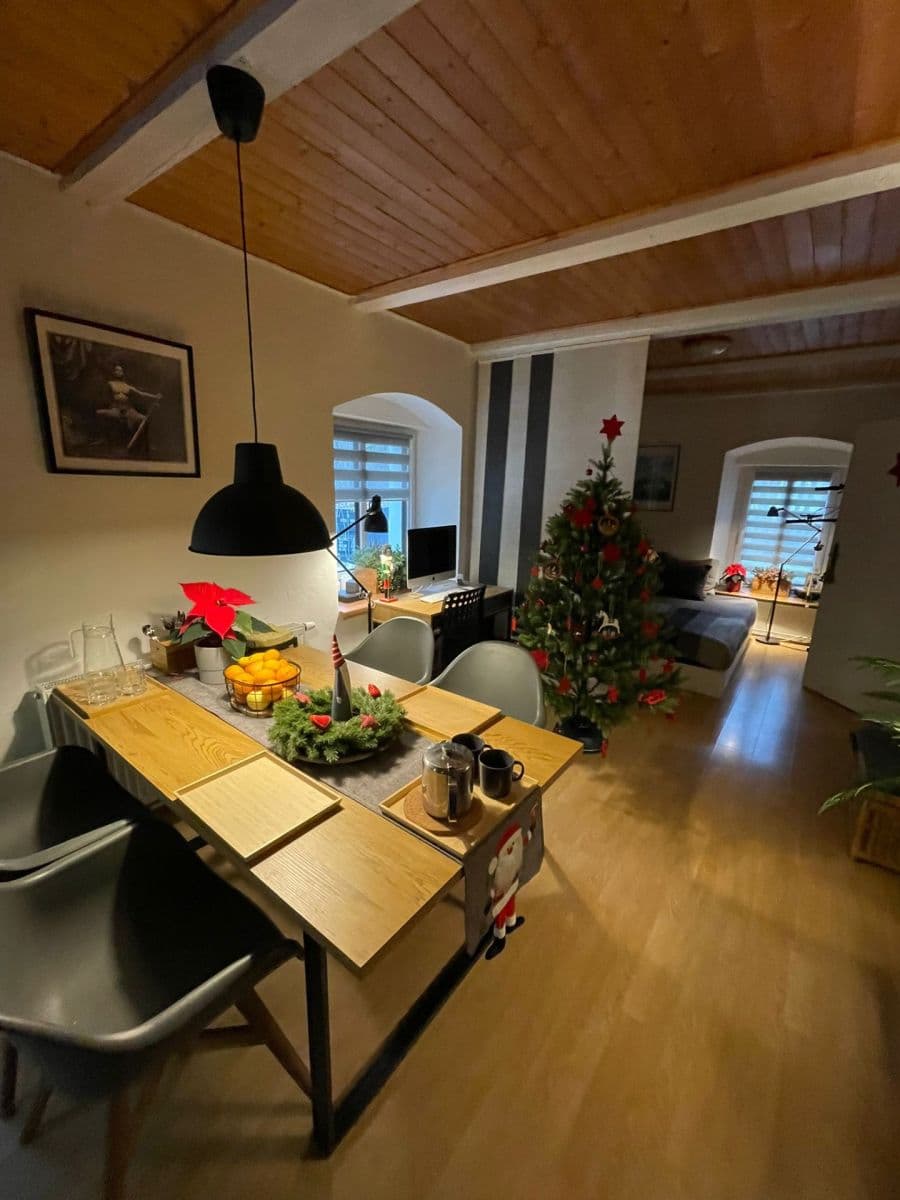 Pronájem bytu 2+kk 60 m², Skalecká, Mníšek pod Brdy, Středočeský kraj Pronájem bytu 2+kk 60 m², Skalecká, Mníšek pod Brdy, Středočeský kraj