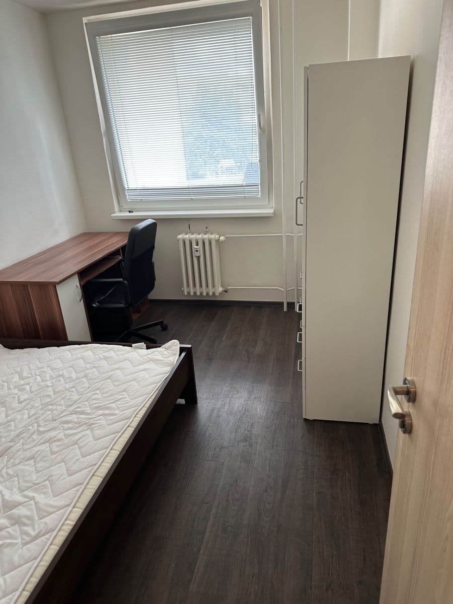 Pronájem bytu 4+1 75 m², Luhovská, Praha, Praha Pronájem bytu 4+1 75 m², Luhovská, Praha, Praha