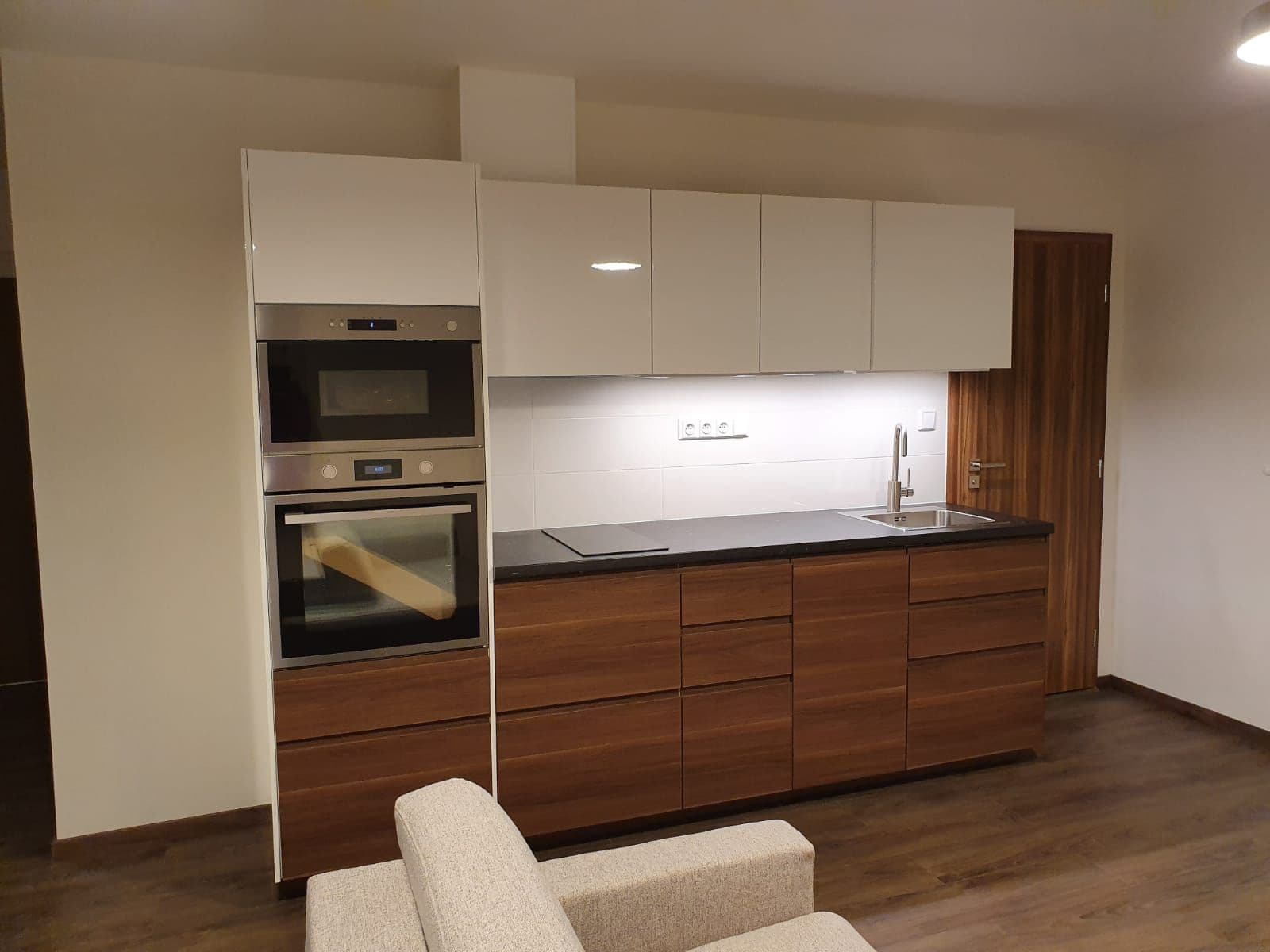 Pronájem bytu Garsoniéra 34 m², Ostravská, Praha, Praha Pronájem bytu Garsoniéra 34 m², Ostravská, Praha, Praha