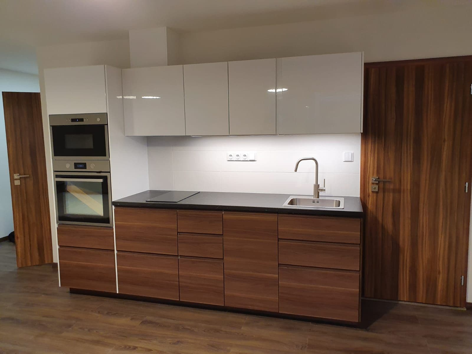 Pronájem bytu Garsoniéra 34 m², Ostravská, Praha, Praha Pronájem bytu Garsoniéra 34 m², Ostravská, Praha, Praha
