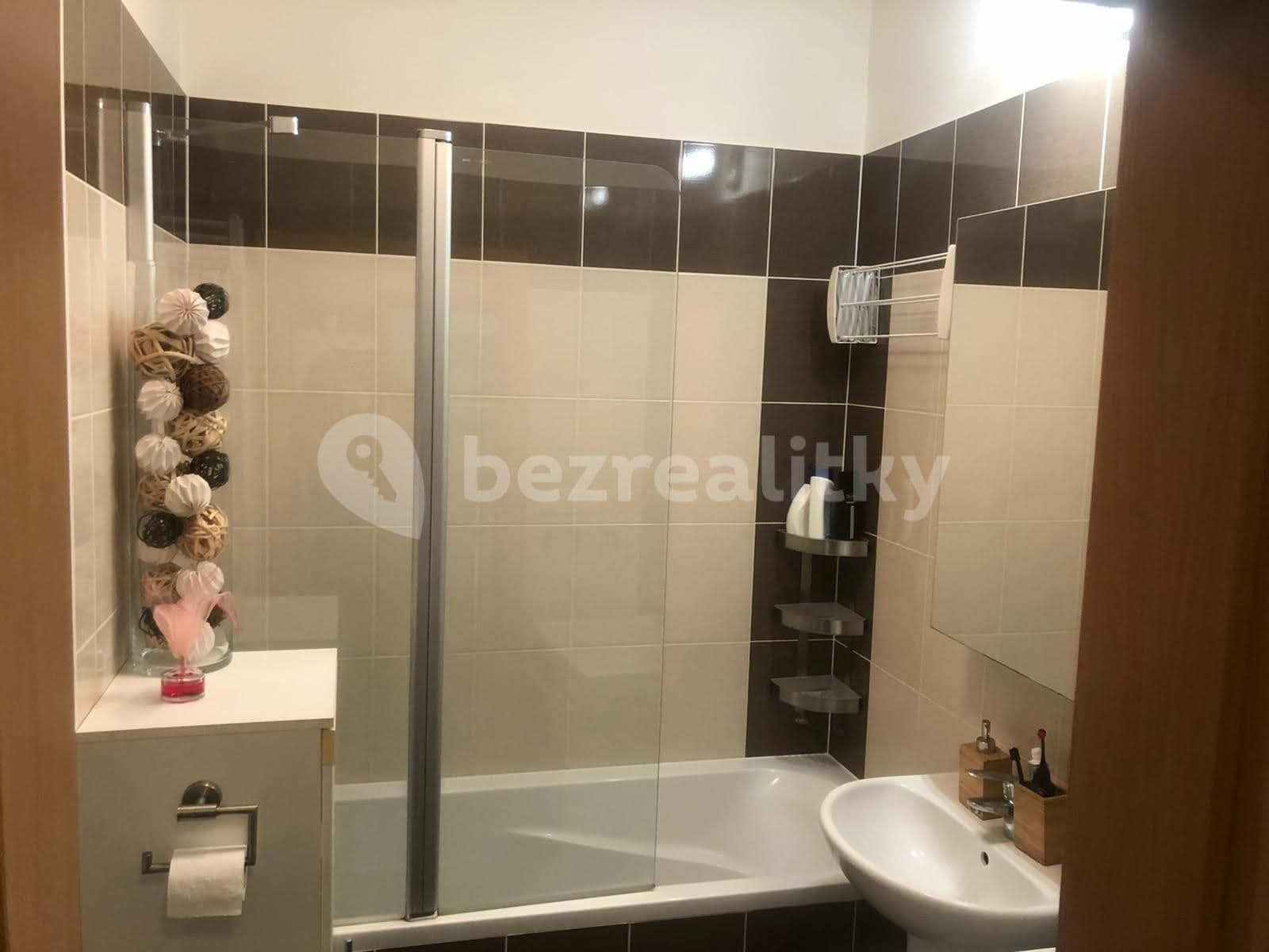 Pronájem bytu 2+kk 44 m², U Uhříněveské Obory, Praha, Praha Pronájem bytu 2+kk 44 m², U Uhříněveské Obory, Praha, Praha