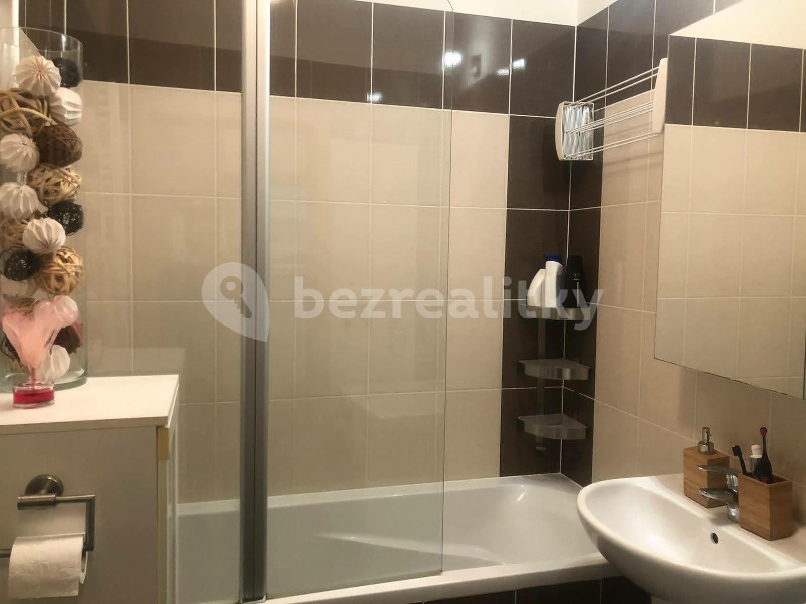 Pronájem bytu 2+kk 44 m², U Uhříněveské Obory, Praha, Praha Pronájem bytu 2+kk 44 m², U Uhříněveské Obory, Praha, Praha