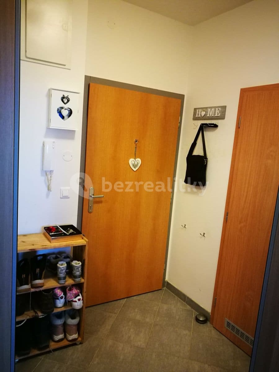 Pronájem bytu 2+kk 44 m², U Uhříněveské Obory, Praha, Praha Pronájem bytu 2+kk 44 m², U Uhříněveské Obory, Praha, Praha