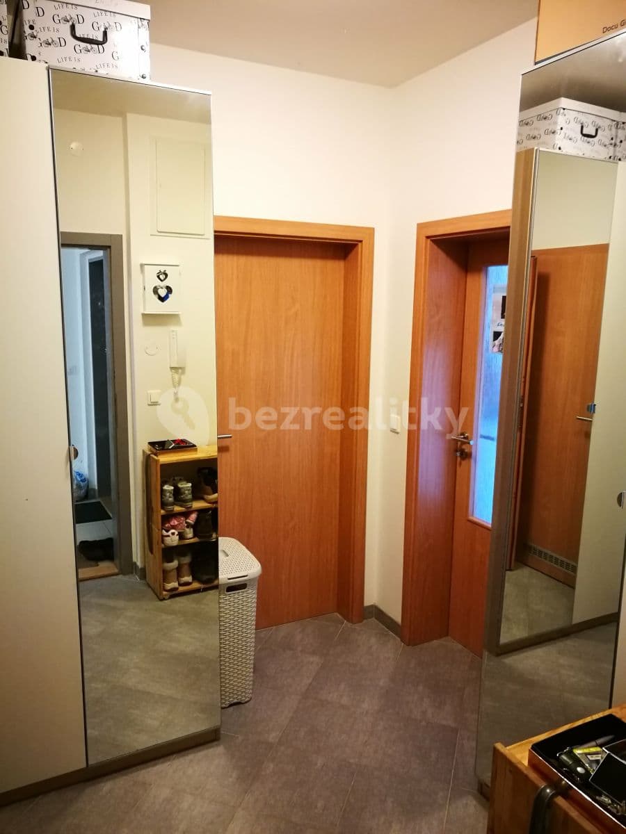 Pronájem bytu 2+kk 44 m², U Uhříněveské Obory, Praha, Praha Pronájem bytu 2+kk 44 m², U Uhříněveské Obory, Praha, Praha