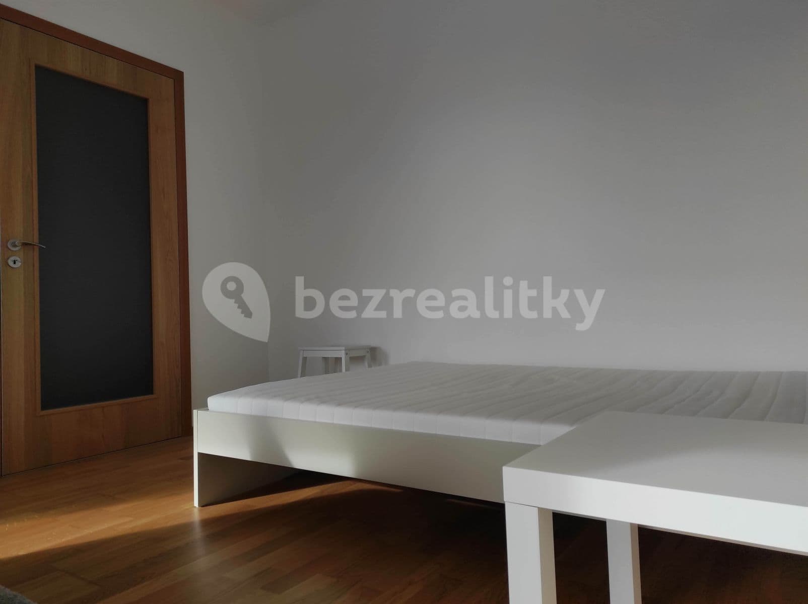 Pronájem bytu 1+kk 45 m², Osadní, Praha, Praha Pronájem bytu 1+kk 45 m², Osadní, Praha, Praha