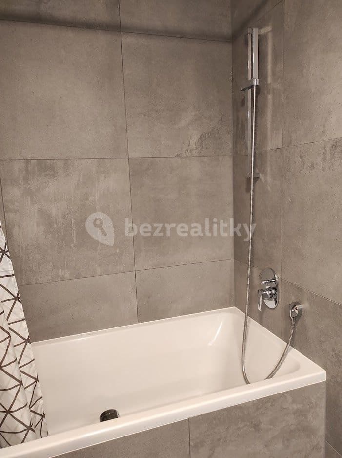 Pronájem bytu 1+kk 45 m², Osadní, Praha, Praha Pronájem bytu 1+kk 45 m², Osadní, Praha, Praha