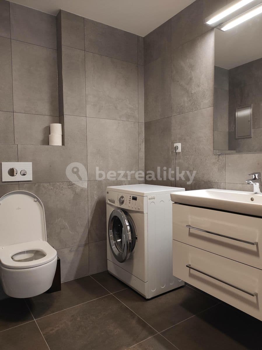Pronájem bytu 1+kk 45 m², Osadní, Praha, Praha Pronájem bytu 1+kk 45 m², Osadní, Praha, Praha