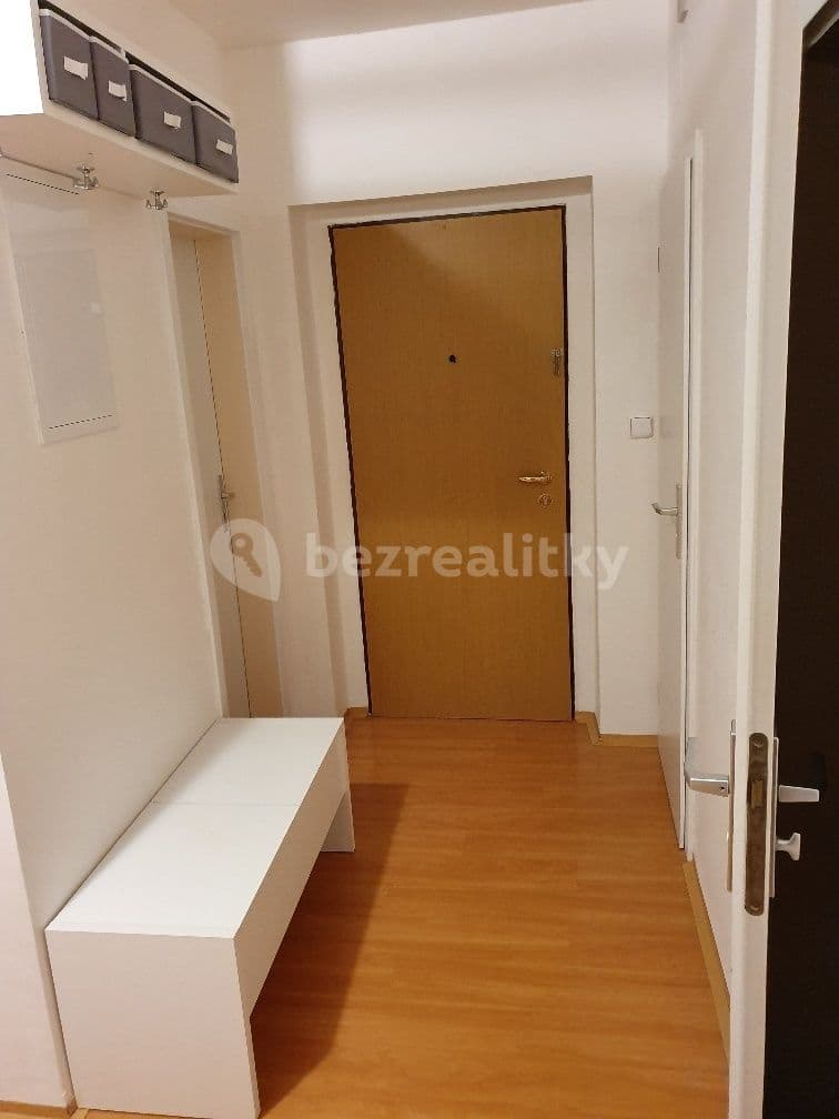 Pronájem bytu 3+kk 83 m², Za Sídlištěm, Dolní Břežany, Středočeský kraj Pronájem bytu 3+kk 83 m², Za Sídlištěm, Dolní Břežany, Středočeský kraj