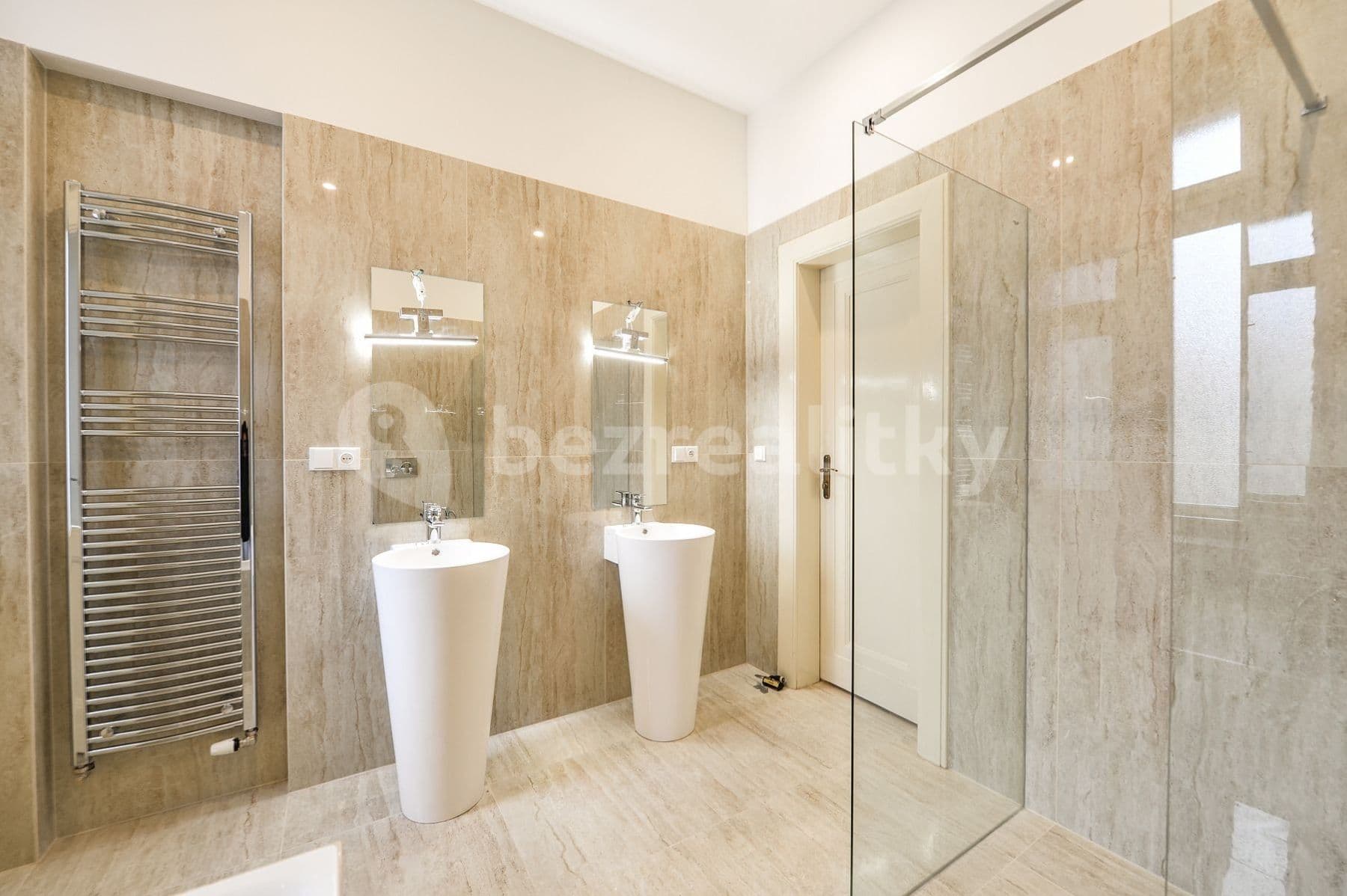 Pronájem bytu 3+1 103 m², Terronská, Praha, Praha Pronájem bytu 3+1 103 m², Terronská, Praha, Praha