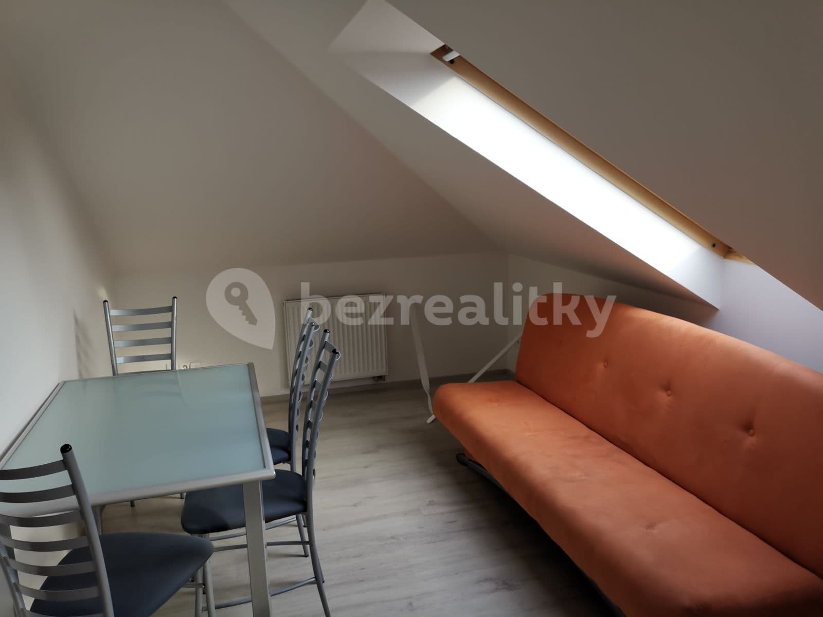 Pronájem bytu 3+kk 60 m², Jeremiášova, Praha, Praha Pronájem bytu 3+kk 60 m², Jeremiášova, Praha, Praha