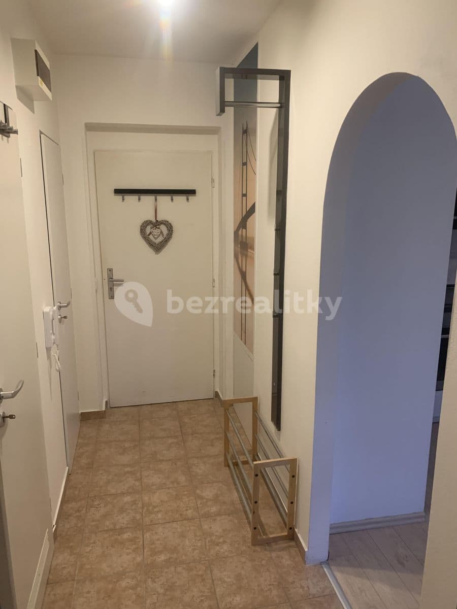 Pronájem bytu 2+kk 45 m², Zimní, Hostivice, Středočeský kraj Pronájem bytu 2+kk 45 m², Zimní, Hostivice, Středočeský kraj