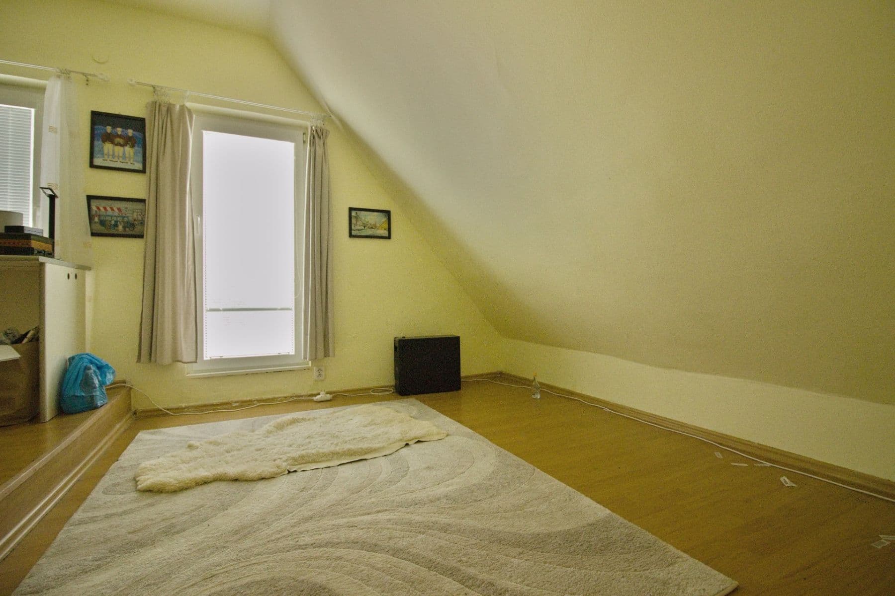Pronájem bytu 5+1 87 m², U Schodů, Praha, Praha Pronájem bytu 5+1 87 m², U Schodů, Praha, Praha