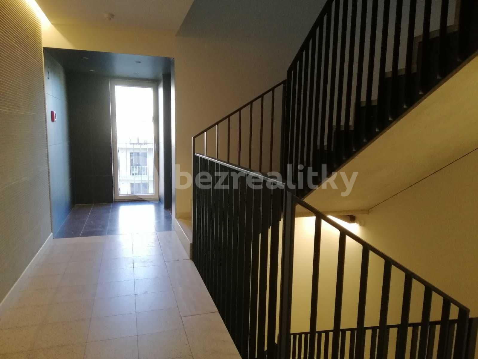 Pronájem bytu 1+kk 26 m², Novovysočanská, Praha, Praha Pronájem bytu 1+kk 26 m², Novovysočanská, Praha, Praha