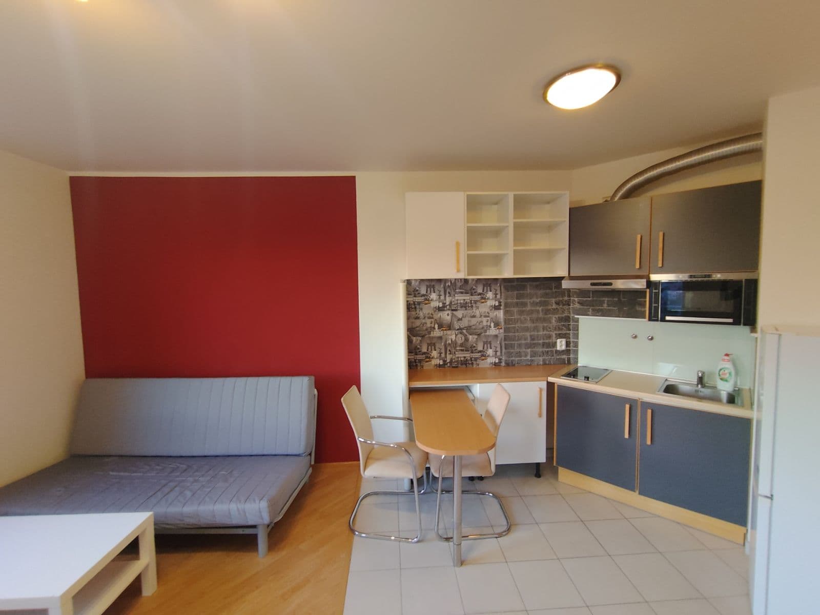 Pronájem bytu 2+kk 42 m², Kamelova, Praha, Praha Pronájem bytu 2+kk 42 m², Kamelova, Praha, Praha