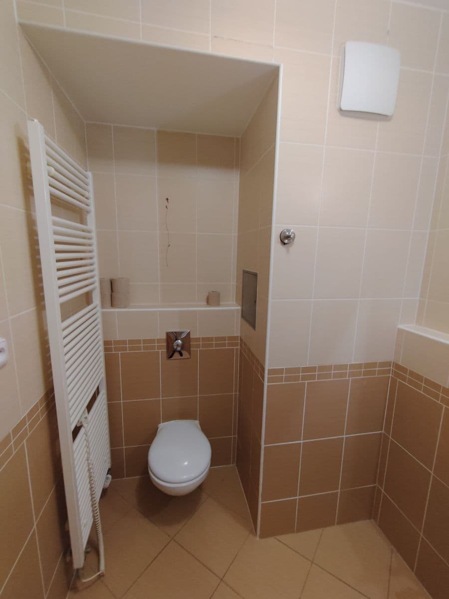 Pronájem bytu 2+kk 42 m², Kamelova, Praha, Praha Pronájem bytu 2+kk 42 m², Kamelova, Praha, Praha