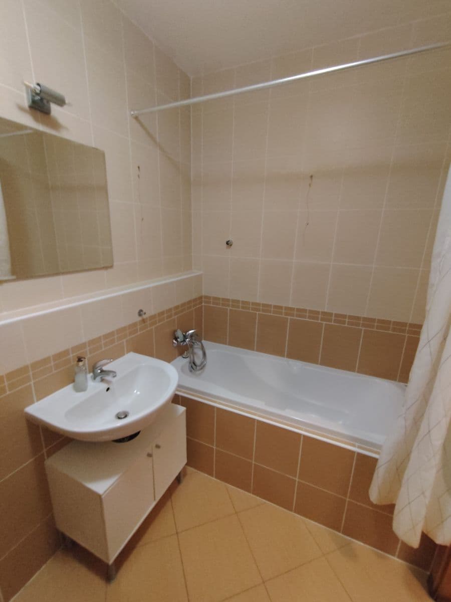 Pronájem bytu 2+kk 42 m², Kamelova, Praha, Praha Pronájem bytu 2+kk 42 m², Kamelova, Praha, Praha