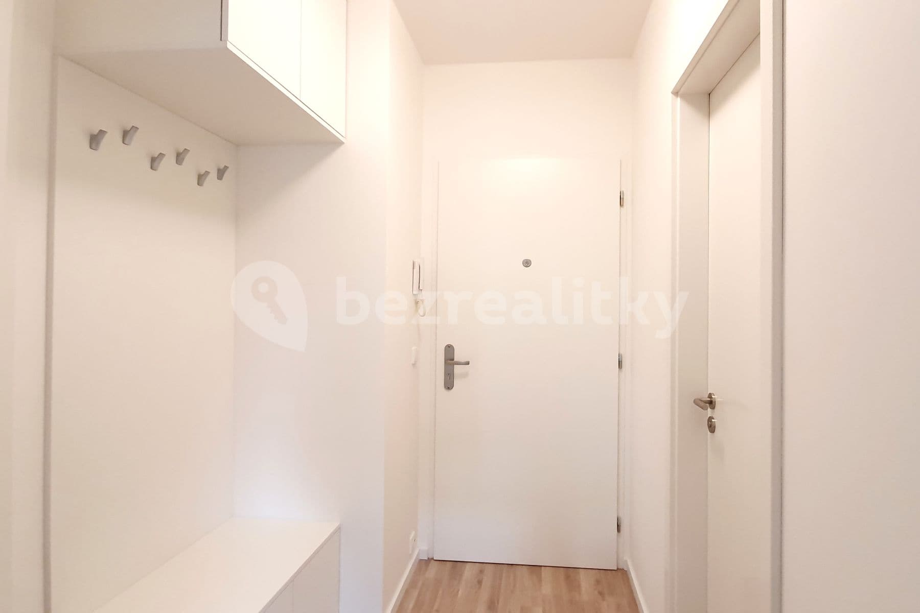 Pronájem bytu 2+kk 57 m², Novovysočanská, Praha, Praha Pronájem bytu 2+kk 57 m², Novovysočanská, Praha, Praha
