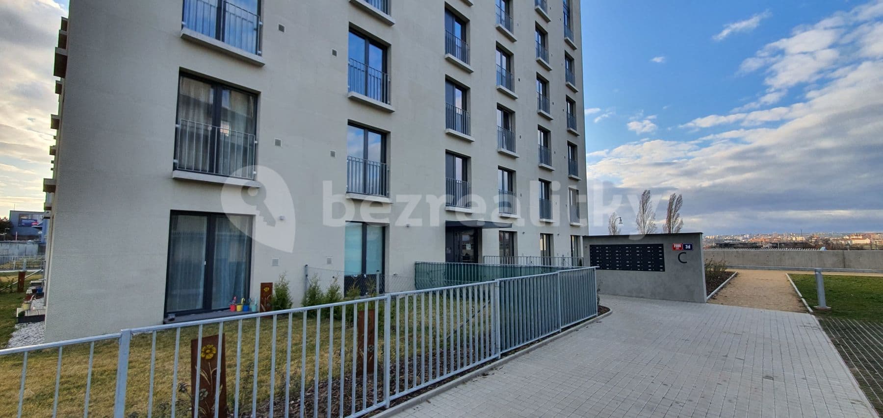 Pronájem bytu 2+kk 57 m², Novovysočanská, Praha, Praha Pronájem bytu 2+kk 57 m², Novovysočanská, Praha, Praha