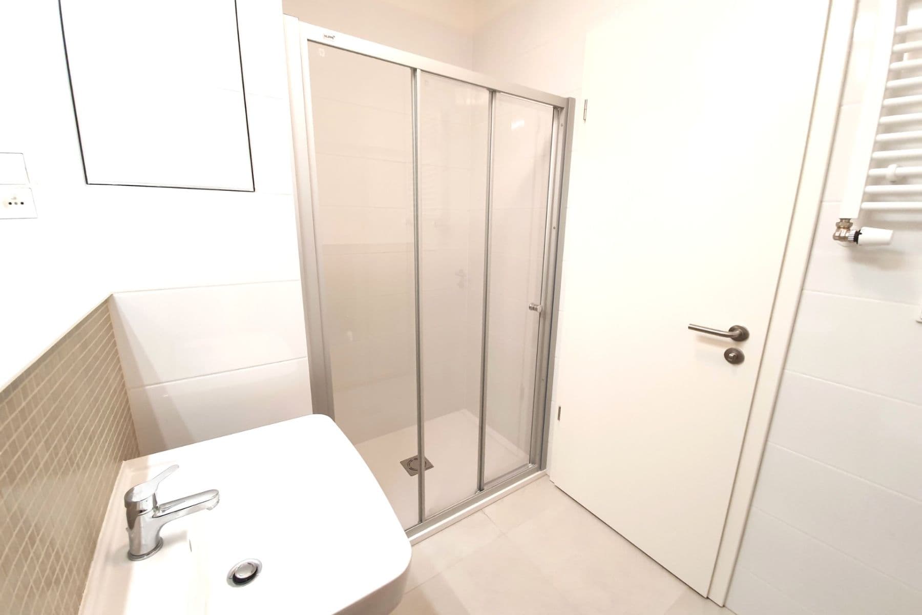 Pronájem bytu 2+kk 57 m², Novovysočanská, Praha, Praha Pronájem bytu 2+kk 57 m², Novovysočanská, Praha, Praha