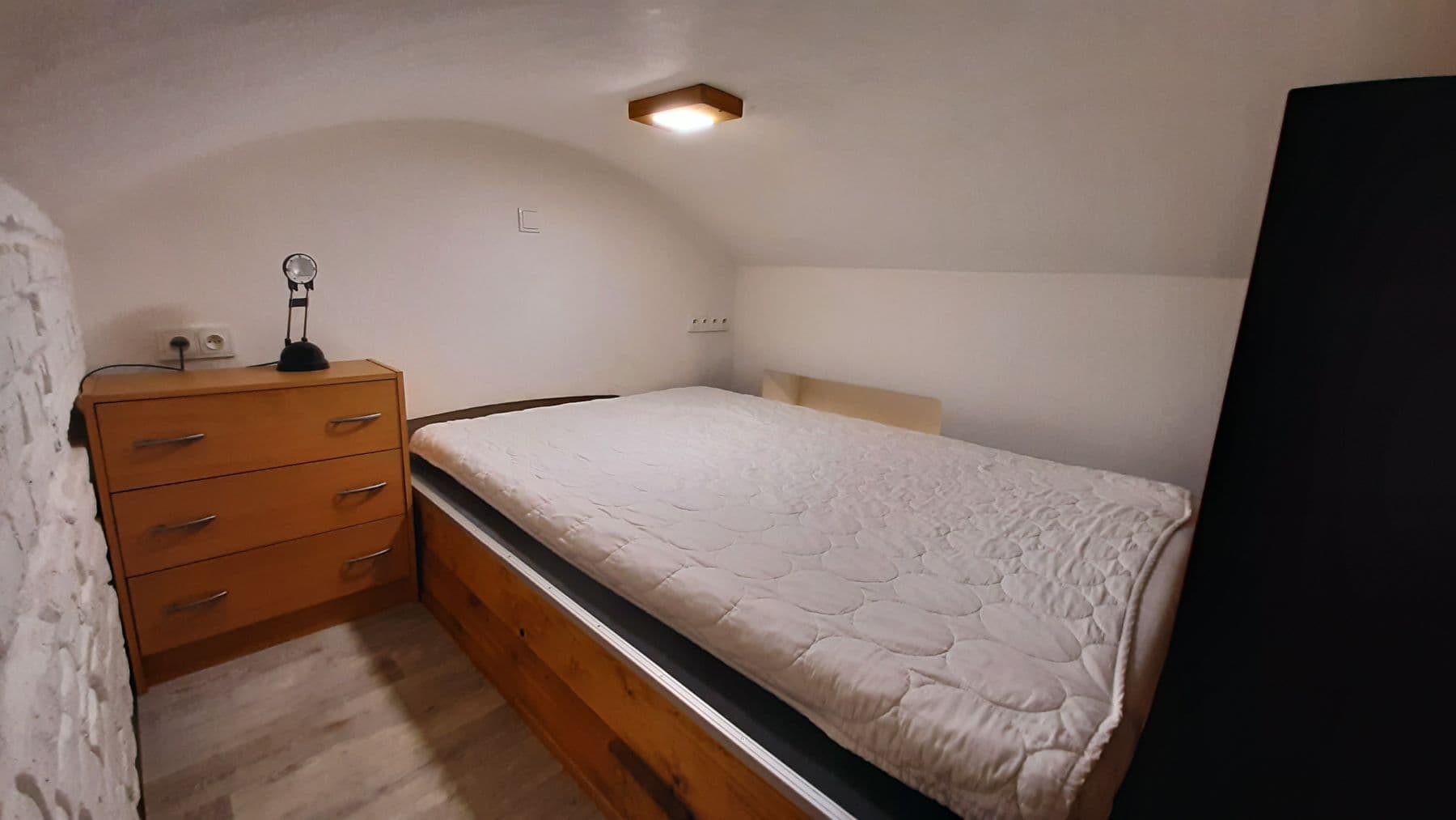 Pronájem bytu 1+kk 36 m², Jeronýmova, Praha, Praha Pronájem bytu 1+kk 36 m², Jeronýmova, Praha, Praha