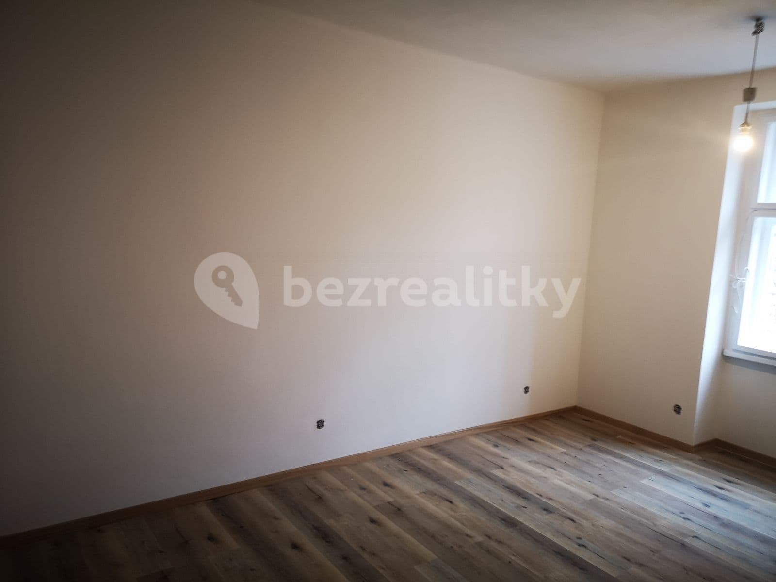 Pronájem bytu 1+kk 29 m², Novovysočanská, Praha, Praha