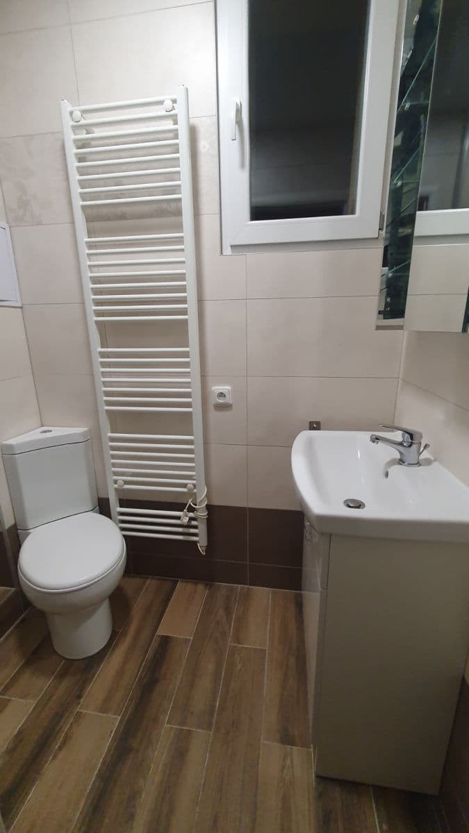 Pronájem bytu 2+1 50 m², Vrchlického, Praha, Praha Pronájem bytu 2+1 50 m², Vrchlického, Praha, Praha