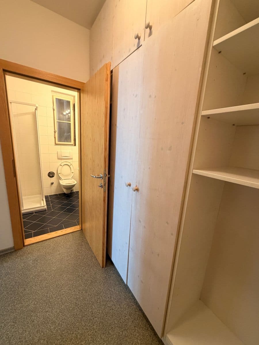 Pronájem bytu Garsoniéra 33 m², Uralská, Praha, Praha Pronájem bytu Garsoniéra 33 m², Uralská, Praha, Praha