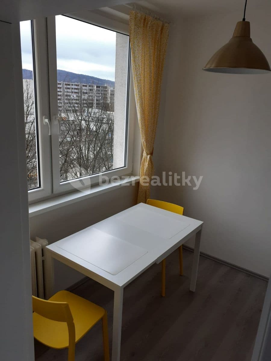 Pronájem bytu 1+1 35 m², Hanulova, Dúbravka, Bratislavský kraj Pronájem bytu 1+1 35 m², Hanulova, Dúbravka, Bratislavský kraj