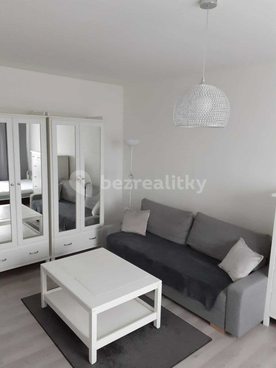 Pronájem bytu 1+1 35 m², Hanulova, Dúbravka, Bratislavský kraj Pronájem bytu 1+1 35 m², Hanulova, Dúbravka, Bratislavský kraj