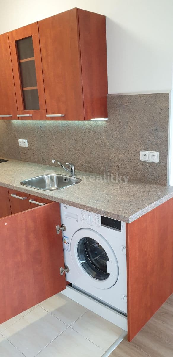 Pronájem bytu 3+1 73 m², Počernická, Praha, Praha Pronájem bytu 3+1 73 m², Počernická, Praha, Praha