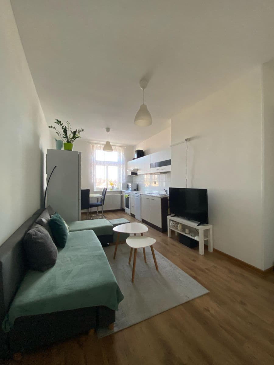 Pronájem bytu 2+kk 47 m², Husova, Mladá Boleslav, Středočeský kraj Pronájem bytu 2+kk 47 m², Husova, Mladá Boleslav, Středočeský kraj