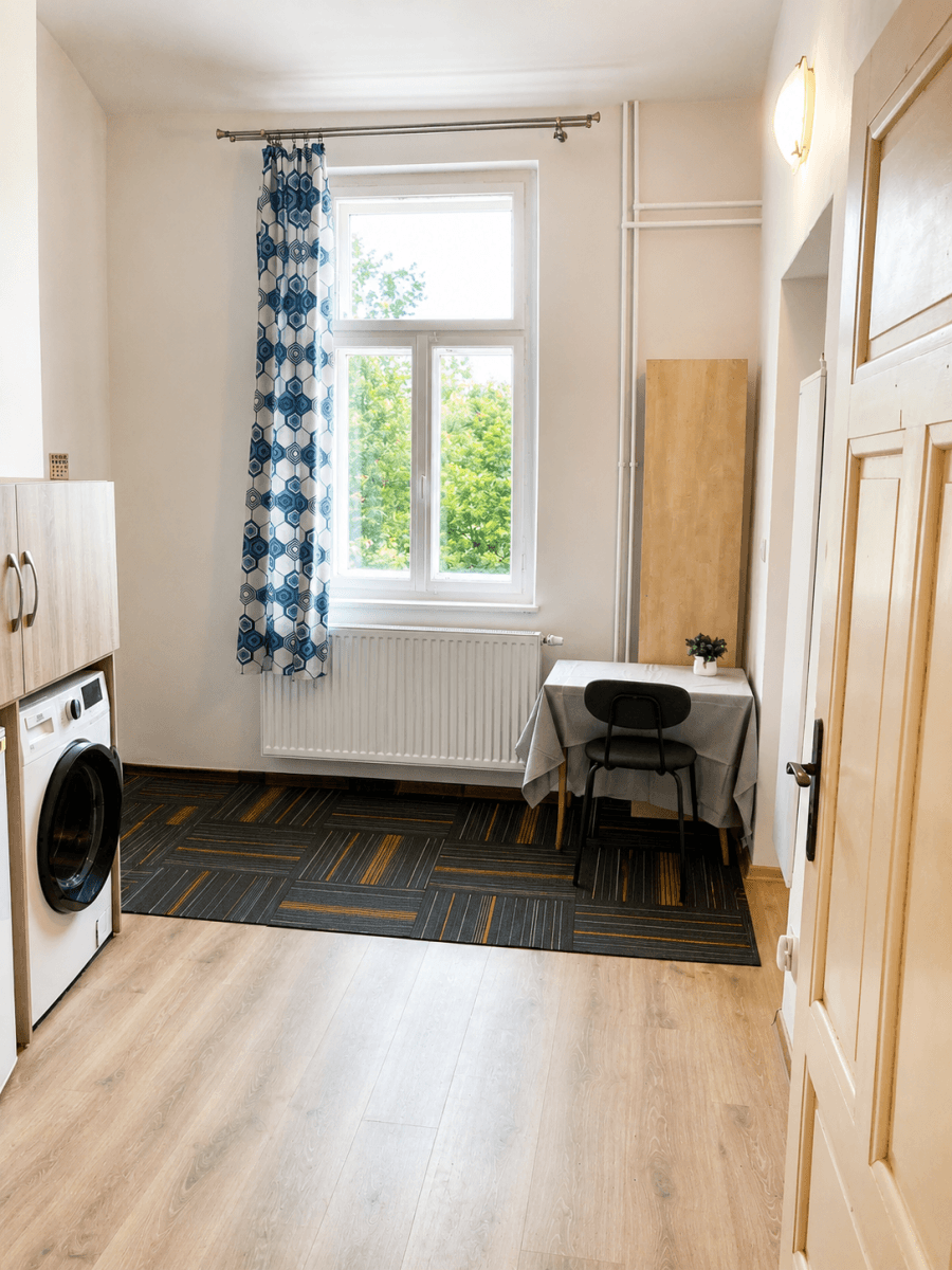 Pronájem bytu Garsoniéra 24 m², Emilie Floriánové, Jablonec nad Nisou, Liberecký kraj Pronájem bytu Garsoniéra 24 m², Emilie Floriánové, Jablonec nad Nisou, Liberecký kraj