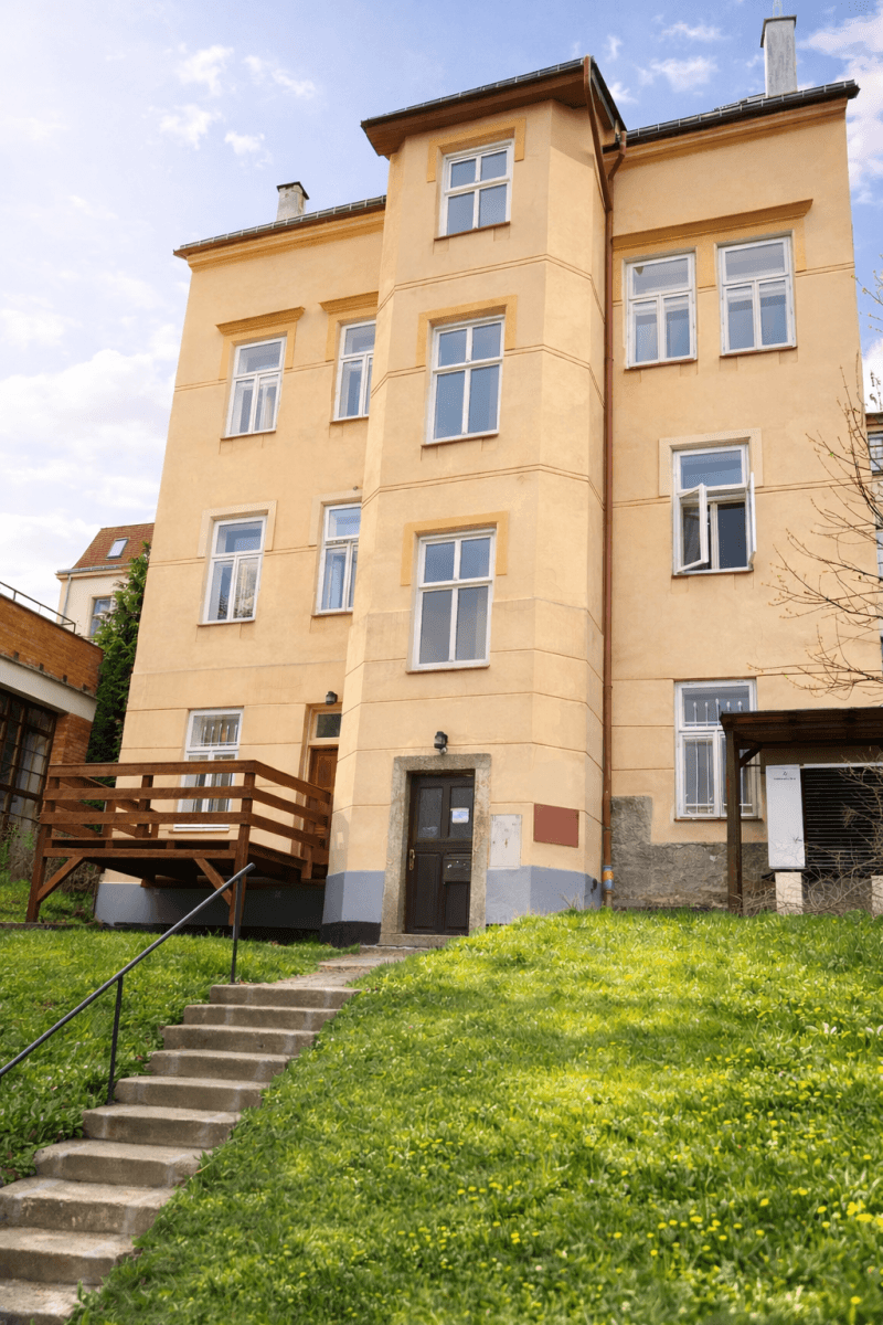 Pronájem bytu Garsoniéra 24 m², Emilie Floriánové, Jablonec nad Nisou, Liberecký kraj Pronájem bytu Garsoniéra 24 m², Emilie Floriánové, Jablonec nad Nisou, Liberecký kraj