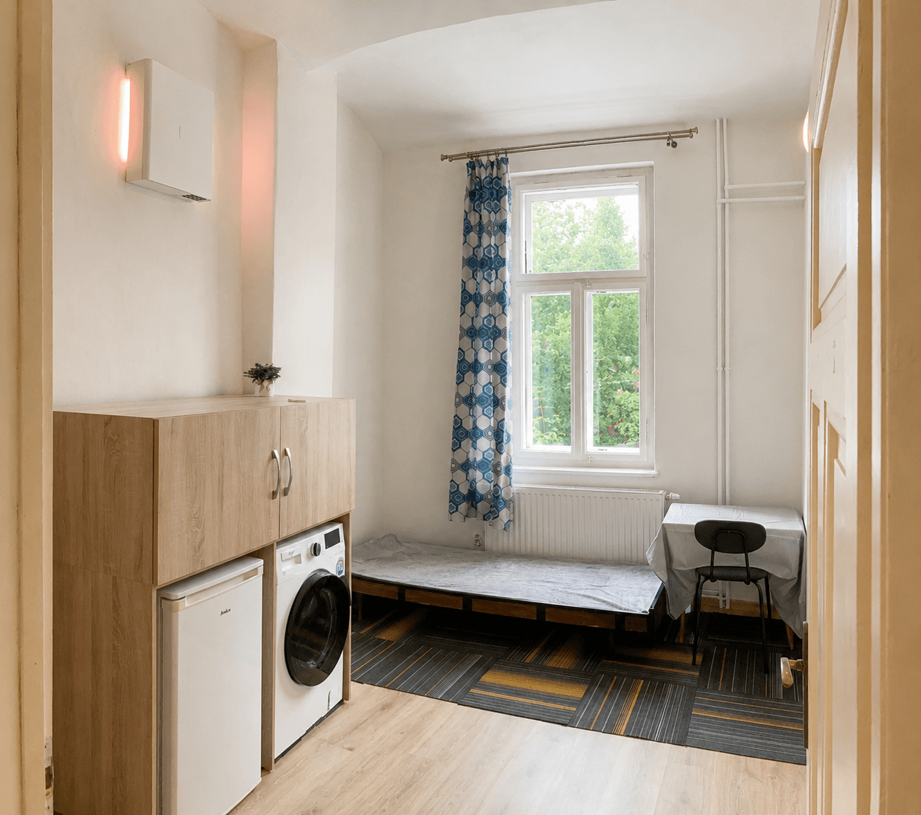 Pronájem bytu Garsoniéra 24 m², Emilie Floriánové, Jablonec nad Nisou, Liberecký kraj Pronájem bytu Garsoniéra 24 m², Emilie Floriánové, Jablonec nad Nisou, Liberecký kraj
