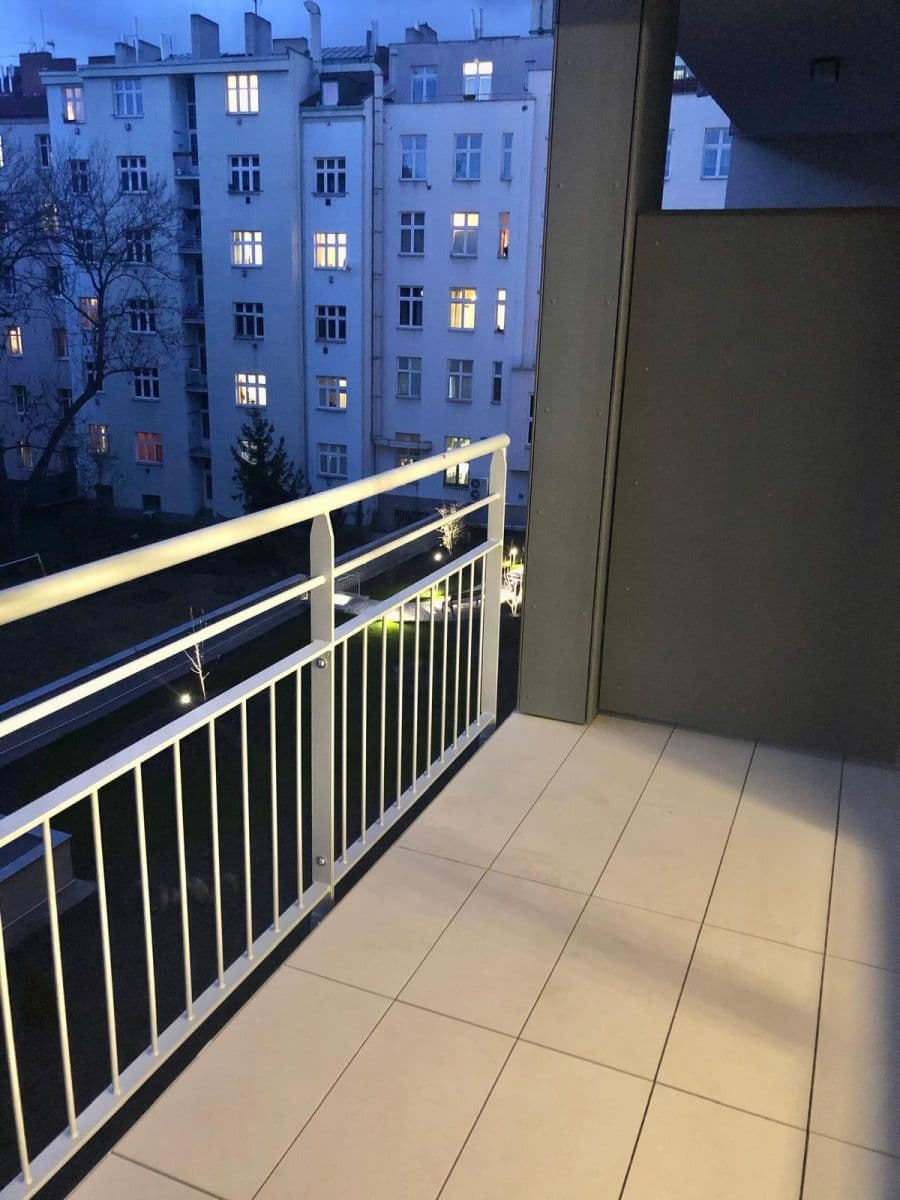 Pronájem bytu 2+kk 51 m², Bassova, Praha, Praha Pronájem bytu 2+kk 51 m², Bassova, Praha, Praha