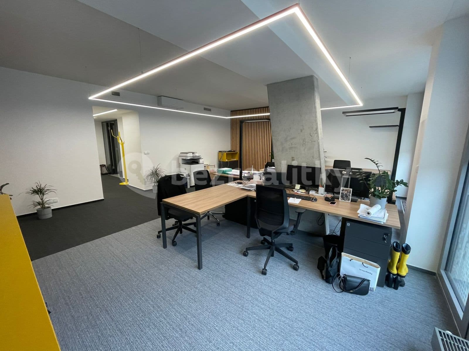 Pronájem kanceláře 77 m², Hlaváčkova, Praha, Praha Pronájem kanceláře 77 m², Hlaváčkova, Praha, Praha