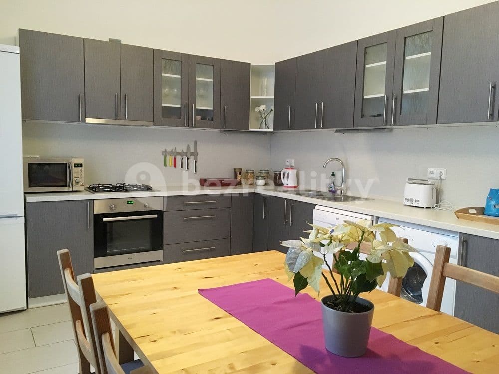 Pronájem bytu 2+1 70 m², Korunovační, Praha, Praha Pronájem bytu 2+1 70 m², Korunovační, Praha, Praha