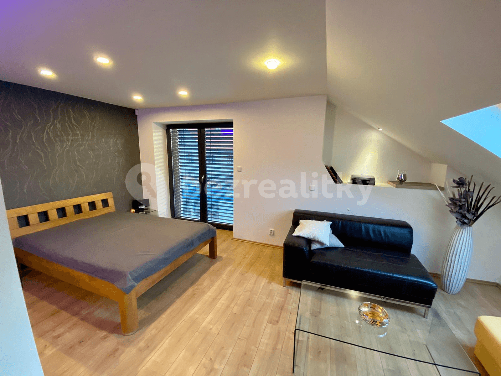 Pronájem bytu 1+kk 42 m², K Pitkovicům, Praha, Praha Pronájem bytu 1+kk 42 m², K Pitkovicům, Praha, Praha