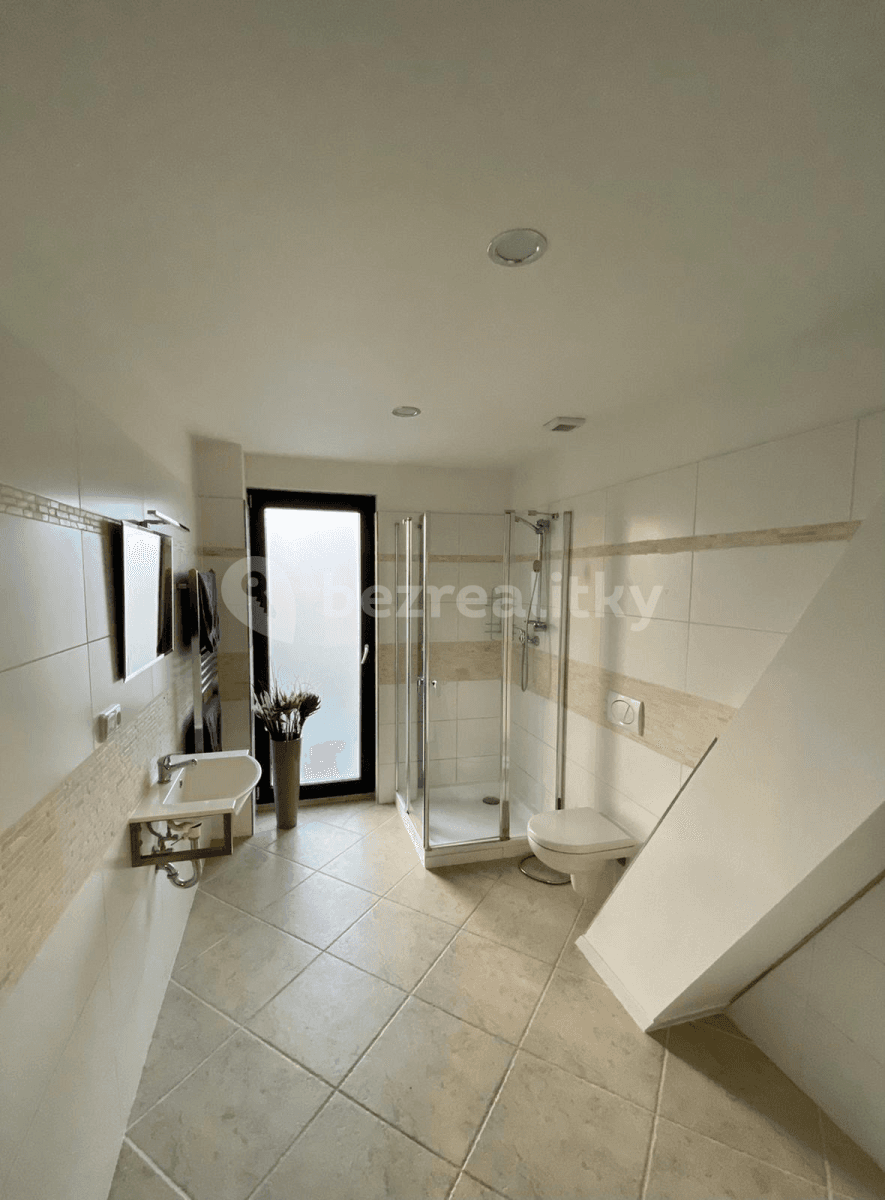 Pronájem bytu 1+kk 42 m², K Pitkovicům, Praha, Praha Pronájem bytu 1+kk 42 m², K Pitkovicům, Praha, Praha