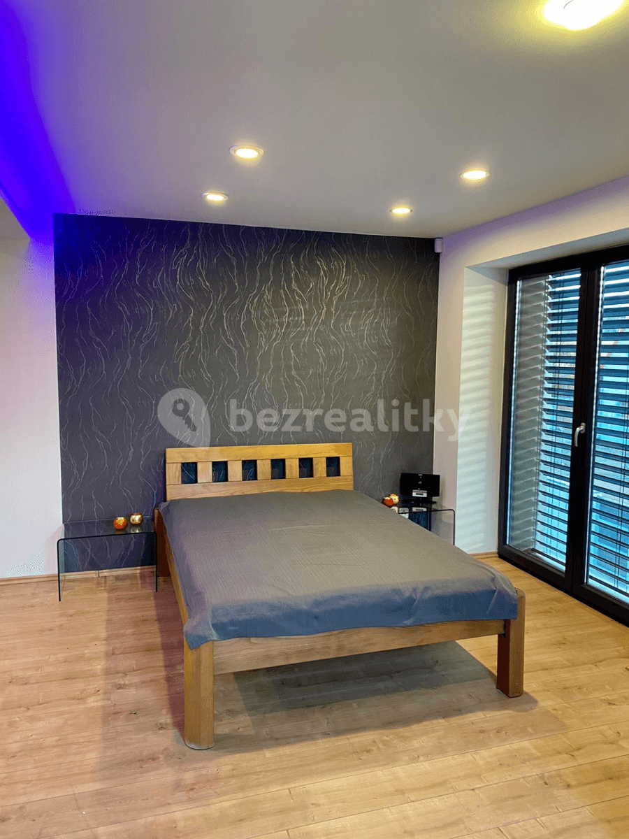 Pronájem bytu 1+kk 42 m², K Pitkovicům, Praha, Praha Pronájem bytu 1+kk 42 m², K Pitkovicům, Praha, Praha