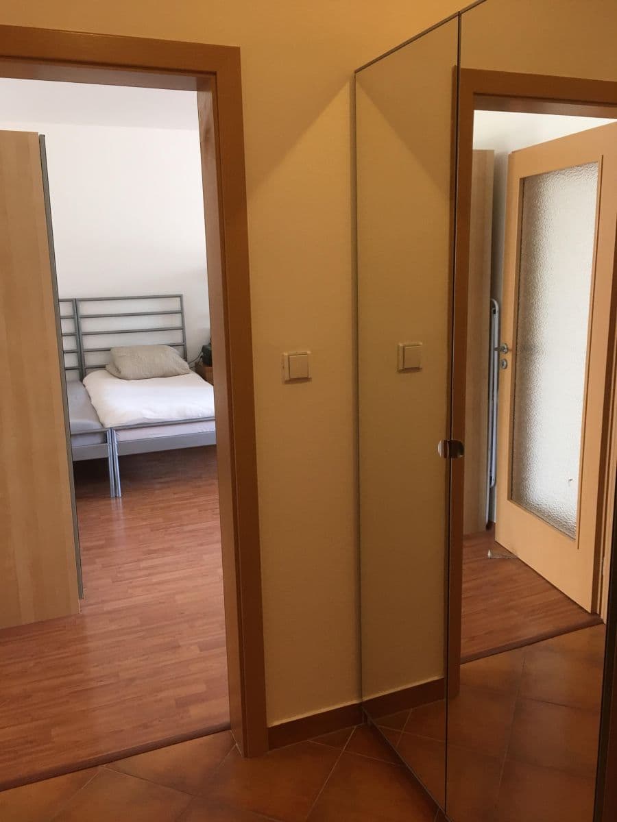 Pronájem bytu 1+kk 42 m², Gutova, Praha, Praha Pronájem bytu 1+kk 42 m², Gutova, Praha, Praha