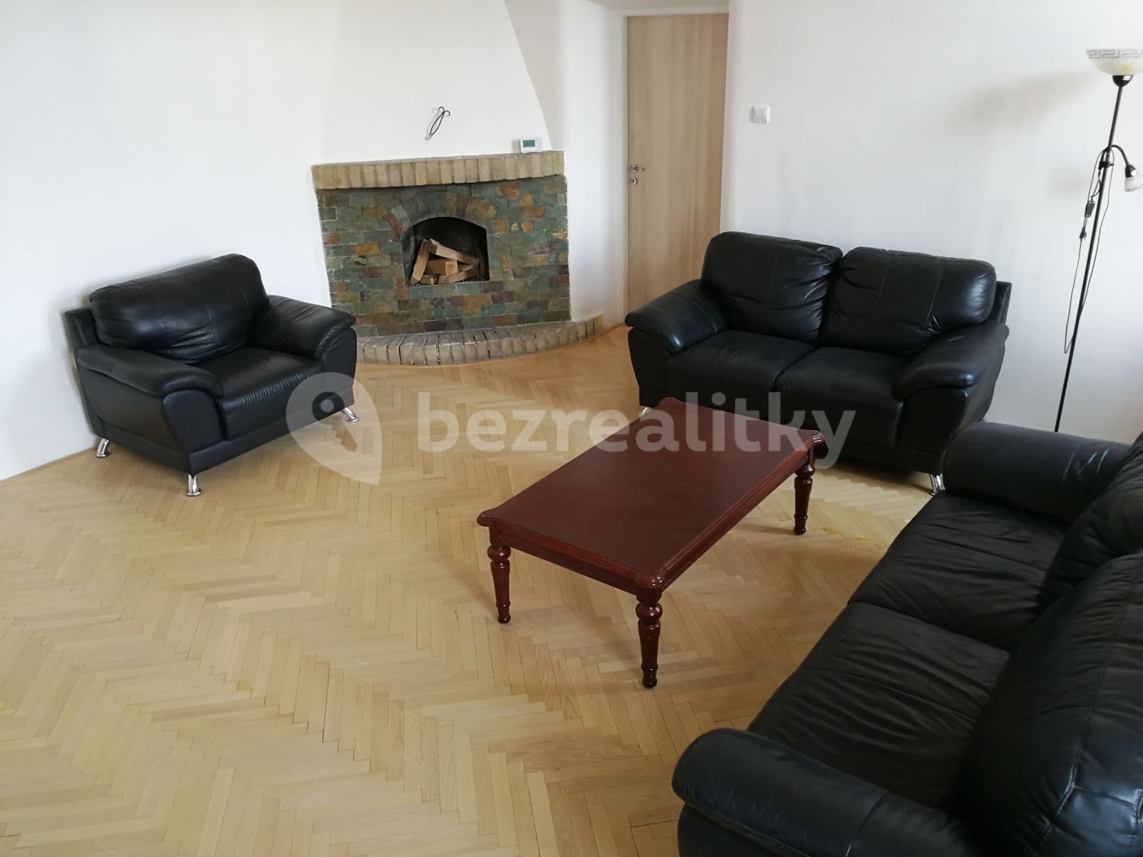 Pronájem bytu 4+1 155 m², Tř. Svobody, Olomouc, Olomoucký kraj Pronájem bytu 4+1 155 m², Tř. Svobody, Olomouc, Olomoucký kraj