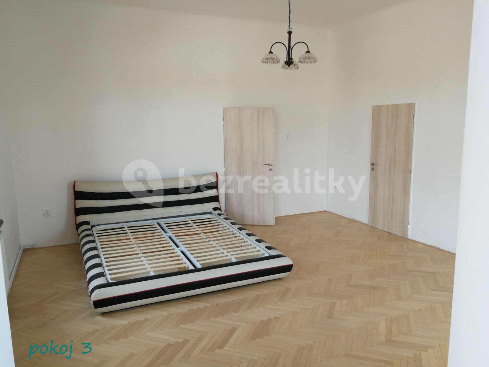 Pronájem bytu 4+1 155 m², Tř. Svobody, Olomouc, Olomoucký kraj Pronájem bytu 4+1 155 m², Tř. Svobody, Olomouc, Olomoucký kraj