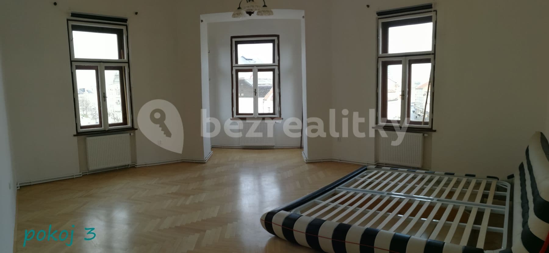 Pronájem bytu 4+1 155 m², Tř. Svobody, Olomouc, Olomoucký kraj Pronájem bytu 4+1 155 m², Tř. Svobody, Olomouc, Olomoucký kraj