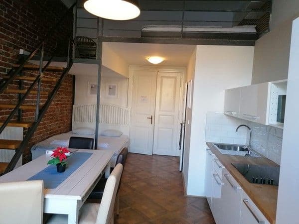 Pronájem bytu Garsoniéra 37 m², Karlovo Náměstí, Praha, Praha Pronájem bytu Garsoniéra 37 m², Karlovo Náměstí, Praha, Praha
