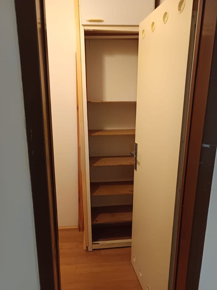 Pronájem bytu Garsoniéra 30 m², Semická, Praha, Praha Pronájem bytu Garsoniéra 30 m², Semická, Praha, Praha