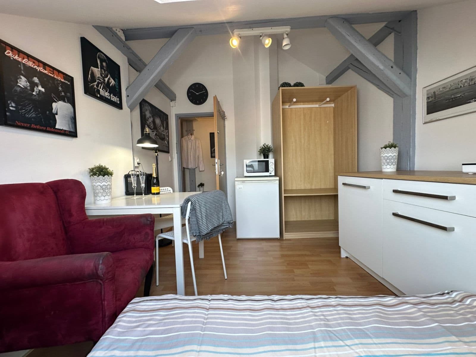 Pronájem bytu 2+kk 18 m², Kováků, Praha, Praha Pronájem bytu 2+kk 18 m², Kováků, Praha, Praha