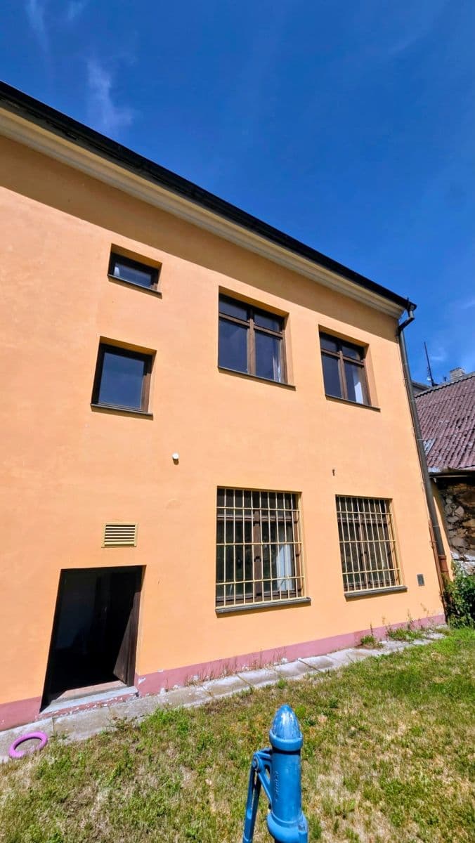 Pronájem kanceláře 97 m², nám. J. Hrubého, Kardašova Řečice, Jihočeský kraj Pronájem kanceláře 97 m², nám. J. Hrubého, Kardašova Řečice, Jihočeský kraj