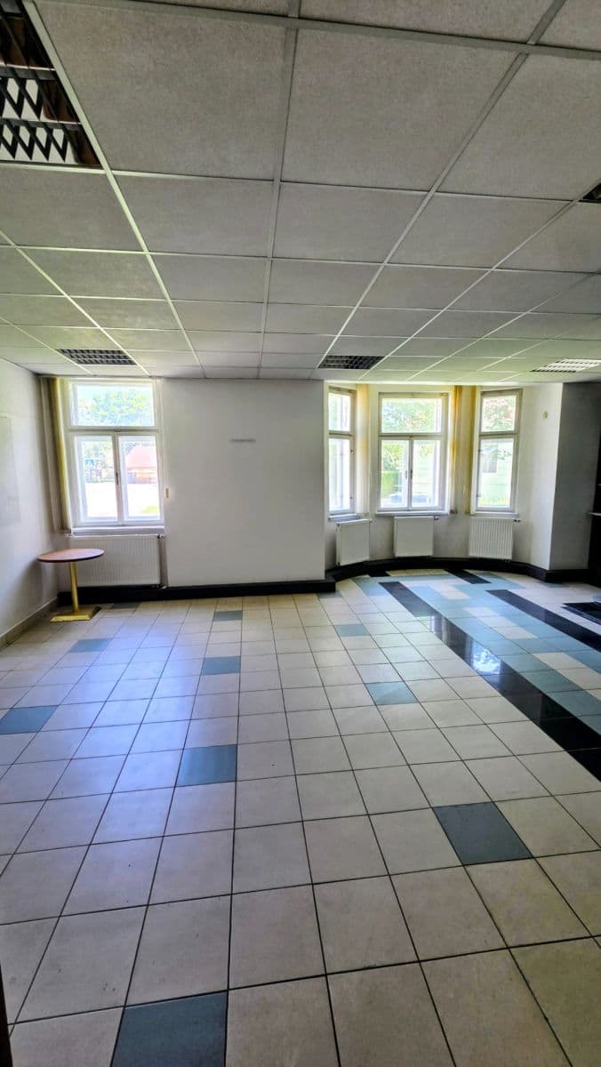 Pronájem kanceláře 130 m², Nádražní ulice, Nová Včelnice, Jihočeský kraj Pronájem kanceláře 130 m², Nádražní ulice, Nová Včelnice, Jihočeský kraj